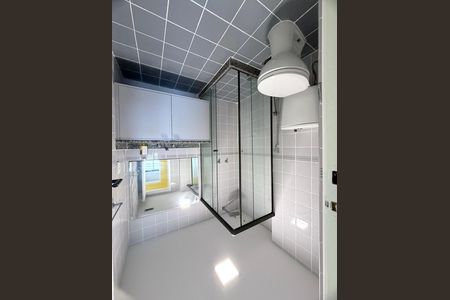 Apartamento à venda com 75m², 2 quartos e 1 vagaBanheiro Social