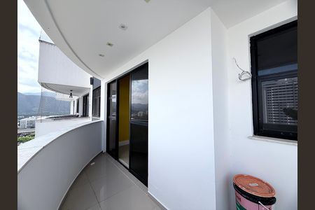 Apartamento à venda com 75m², 2 quartos e 1 vagaVaranda