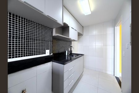 Apartamento à venda com 75m², 2 quartos e 1 vagaCozinha