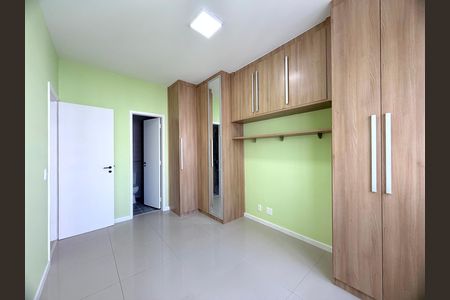 Apartamento à venda com 75m², 2 quartos e 1 vagaSuíte