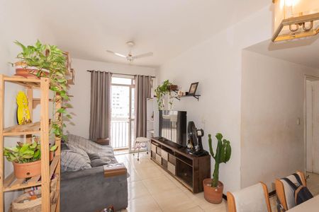 Sala de apartamento para alugar com 2 quartos, 55m² em Mangueira, Rio de Janeiro