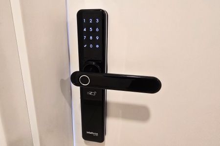 Apartamento à venda com 51m², 2 quartos e 1 vaga Apartamento à venda com 51m², 2 quartos e 1 vagaFechadura Eletrônica