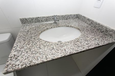 Apartamento à venda com 51m², 2 quartos e 1 vaga Apartamento à venda com 51m², 2 quartos e 1 vagaBanheiro