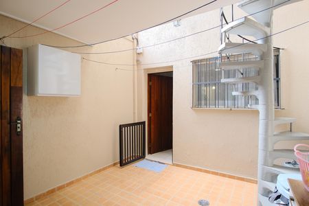 Casa à venda com 216m², 3 quartos e 1 vagaÁrea de Serviço