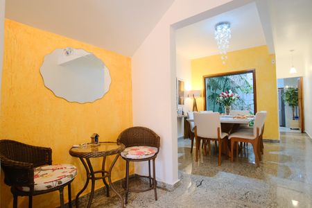Casa à venda com 216m², 3 quartos e 1 vagaSala
