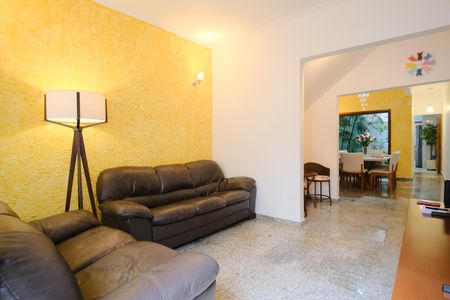 Casa à venda com 216m², 3 quartos e 1 vagaSala