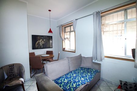 Casa à venda com 80m², 2 quartos e 1 vagaSala
