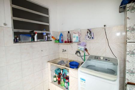 Casa à venda com 80m², 2 quartos e 1 vagaÁrea de Serviço