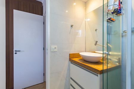 Apartamento à venda com 77m², 3 quartos e 1 vaga Apartamento à venda com 77m², 3 quartos e 1 vagaBanheiro - Suíte