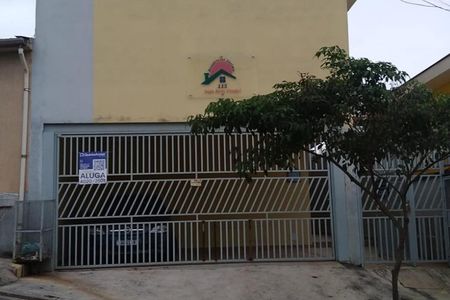 Casa para alugar com 35m², 1 quarto e sem vaga Casa para alugar com 35m², 1 quarto e sem vagaFachada