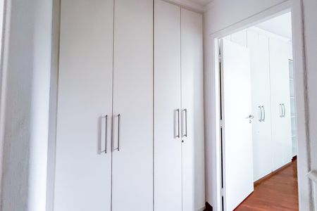 Casa de condomínio à venda com 170m², 3 quartos e 3 vagas