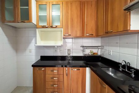 Casa de condomínio à venda com 170m², 3 quartos e 3 vagas
