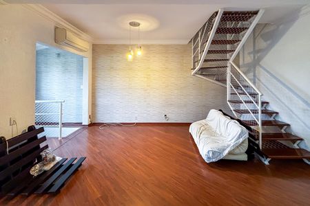 Casa de Condomínio à venda com 3 quartos, 170m² em Jardim das Esmeraldas, São Paulo