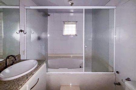 Casa de condomínio à venda com 170m², 3 quartos e 3 vagas