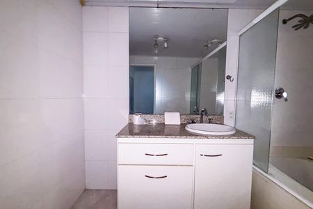 Casa de condomínio à venda com 170m², 3 quartos e 3 vagas
