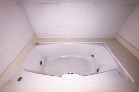 Casa de condomínio à venda com 170m², 3 quartos e 3 vagas