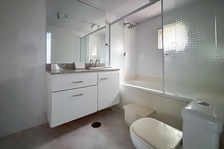 Casa de condomínio à venda com 170m², 3 quartos e 3 vagas