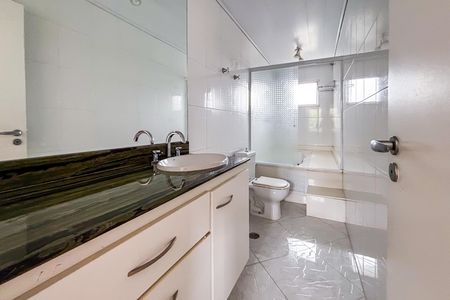 Casa de condomínio à venda com 170m², 3 quartos e 3 vagas