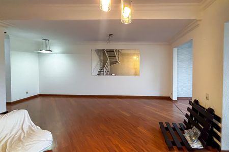 Casa de condomínio à venda com 170m², 3 quartos e 3 vagas