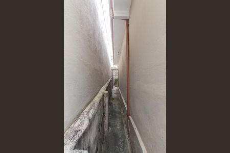 Casa à venda com 126m², 2 quartos e 2 vagas Casa à venda com 126m², 2 quartos e 2 vagasCorredor
