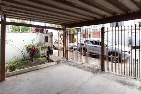 Casa à venda com 126m², 2 quartos e 2 vagas Casa à venda com 126m², 2 quartos e 2 vagasGaragem