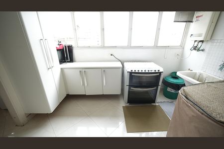 Apartamento à venda com 176m², 3 quartos e 2 vagasÁrea de Serviço