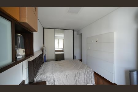 Apartamento à venda com 176m², 3 quartos e 2 vagasQuarto 1