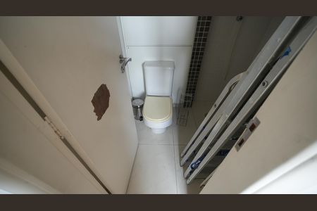 Apartamento à venda com 176m², 3 quartos e 2 vagasBanheiro de Serviço