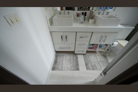 Apartamento à venda com 176m², 3 quartos e 2 vagasBanheiro da Suíte 1