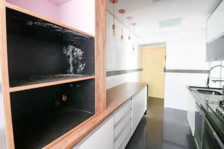 Cozinha de apartamento à venda com 2 quartos, 75m² em Cidade Monções, São Paulo