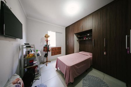 Casa à venda com 168m², 3 quartos e 2 vagas Casa à venda com 168m², 3 quartos e 2 vagasQuarto 1