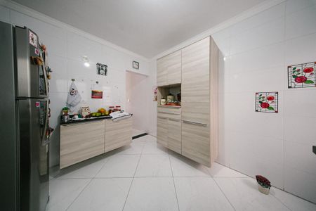 Casa à venda com 168m², 3 quartos e 2 vagas Casa à venda com 168m², 3 quartos e 2 vagasCozinha