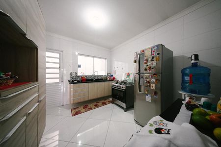 Casa à venda com 168m², 3 quartos e 2 vagas Casa à venda com 168m², 3 quartos e 2 vagasCozinha