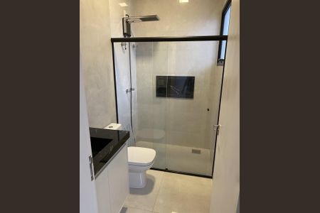 Banheiro de casa de condomínio para alugar com 3 quartos, 200m² em Parque Brasil 500, Paulínia