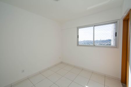 Apartamento à venda com 75m², 3 quartos e 2 vagasQUARTO3