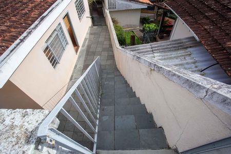 Casa para alugar com 214m², 3 quartos e 4 vagasEscada