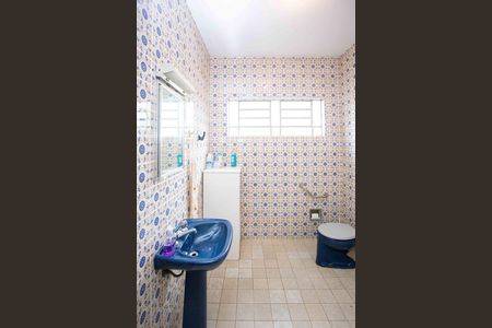 Casa para alugar com 214m², 3 quartos e 4 vagasBanheiro Social