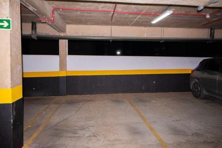 Studio à venda com 36m², 1 quarto e 1 vaga Studio à venda com 36m², 1 quarto e 1 vagaÁrea Comum - Vaga de Garagem