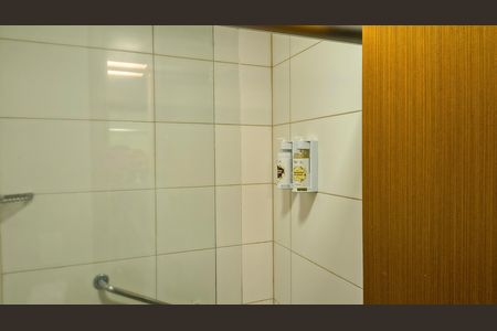 Banheiro  de kitnet/studio à venda com 1 quarto, 36m² em Vila Amaral, Belo Horizonte