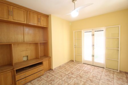 Casa para alugar com 297m², 3 quartos e 6 vagasQuarto 1