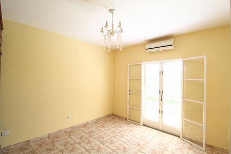 Casa para alugar com 297m², 3 quartos e 6 vagasQuarto 2