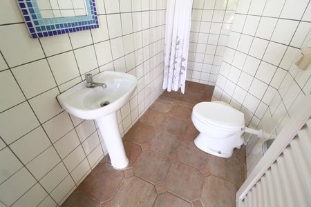 Casa para alugar com 297m², 3 quartos e 6 vagasBanheiro da Piscina