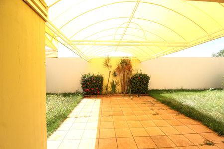 Casa para alugar com 297m², 3 quartos e 6 vagasJardim - Pomar