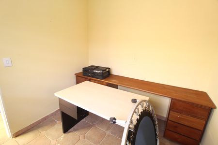 Casa para alugar com 297m², 3 quartos e 6 vagasEscritório
