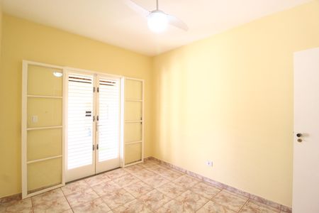 Casa para alugar com 297m², 3 quartos e 6 vagasQuarto 1