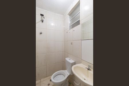 Banheiro de casa para alugar com 1 quarto, 25m² em Vila Menck, Osasco