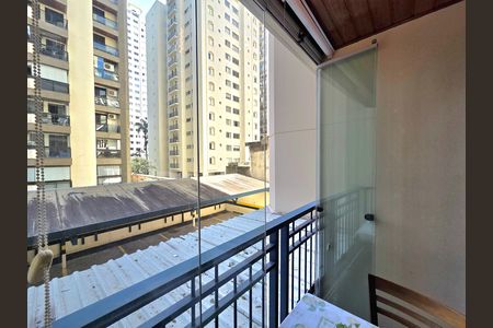 Apartamento à venda com 75m², 2 quartos e 1 vaga Apartamento à venda com 75m², 2 quartos e 1 vagaVaranda