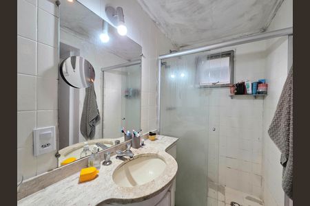 Apartamento à venda com 75m², 2 quartos e 1 vaga Apartamento à venda com 75m², 2 quartos e 1 vagaBanheiro da Suíte 2