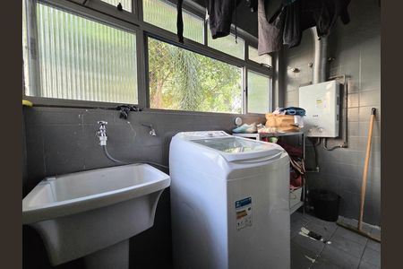 Apartamento à venda com 75m², 2 quartos e 1 vaga Apartamento à venda com 75m², 2 quartos e 1 vagaÁrea de Serviço