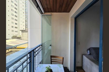 Apartamento à venda com 75m², 2 quartos e 1 vaga Apartamento à venda com 75m², 2 quartos e 1 vagaVaranda